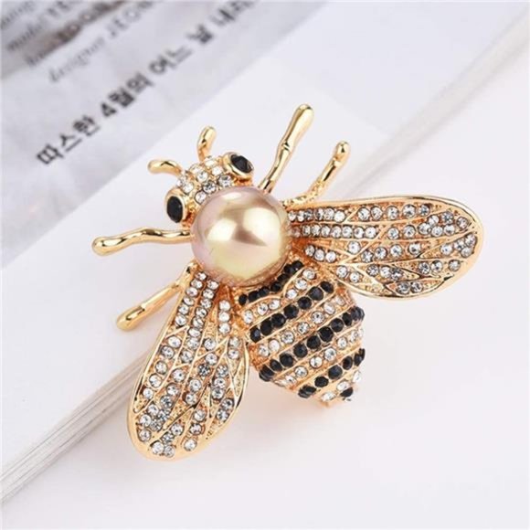 Jewelry - Crystal Honey Bee Brooch - Insect Themed Bee Brooch Animal - Gold Tone